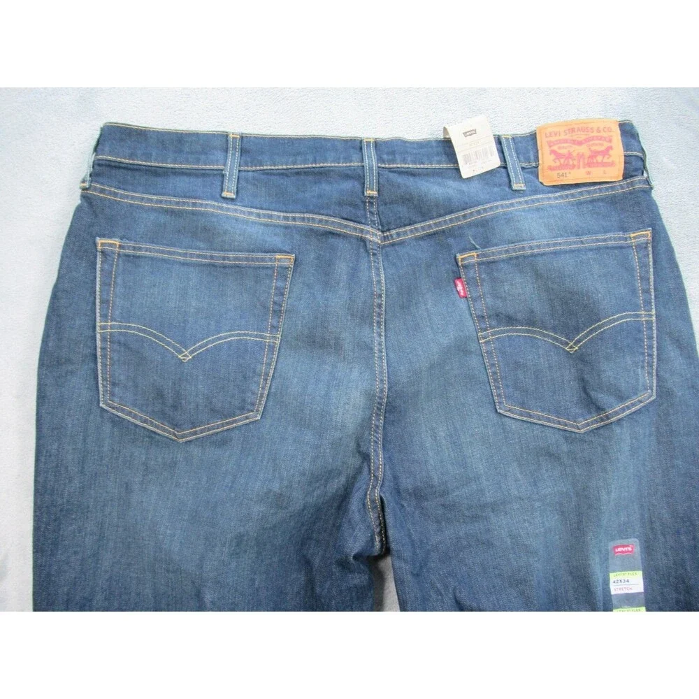 NWT Levis 541 Jeans Mens 42x34 (Fits 40 x 33) Straight Leg Flex Stretch Blue